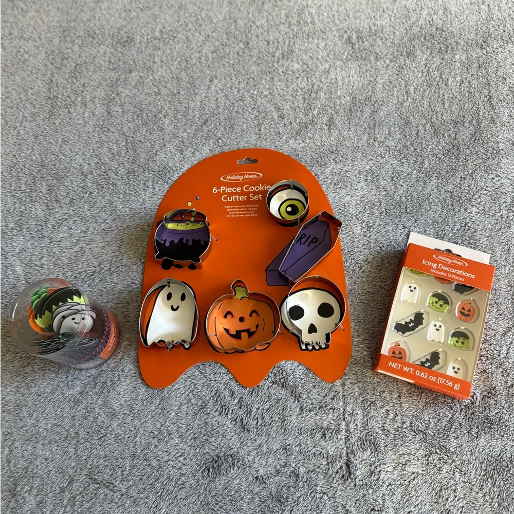 Halloween set of: Ghost Cookie Cutter Set, Baking Cup Set, Icing Decorations